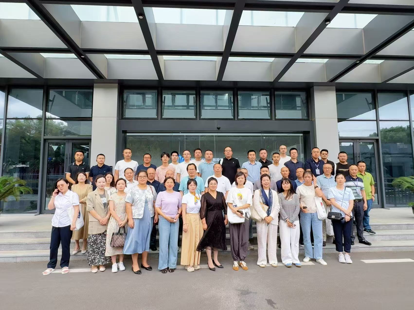 第二期綿陽(yáng)專精特新企業(yè)家班聚焦紐邁實(shí)踐